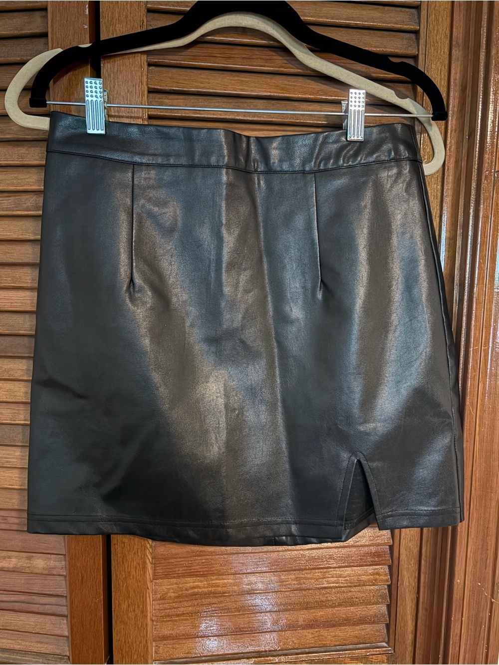 Faux leather mini skirt